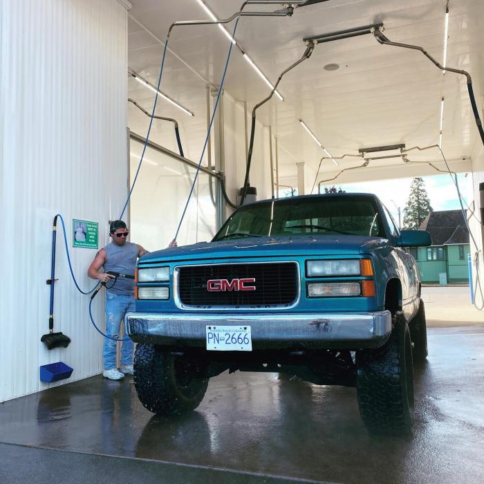 Port Posh Wash - Gail & Kelly Horvath